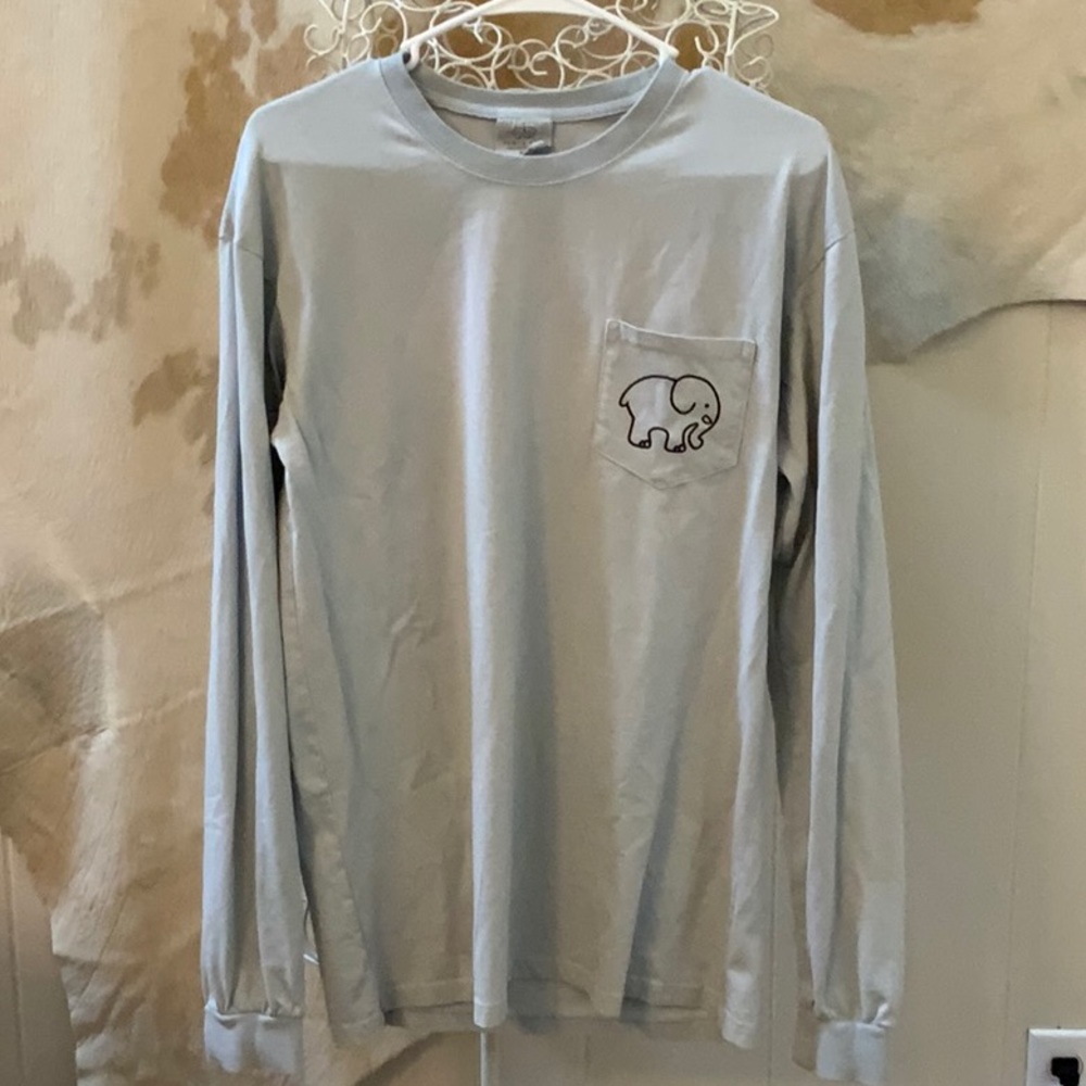 Ivory Ella snowy winter edition Pocket LS tee
